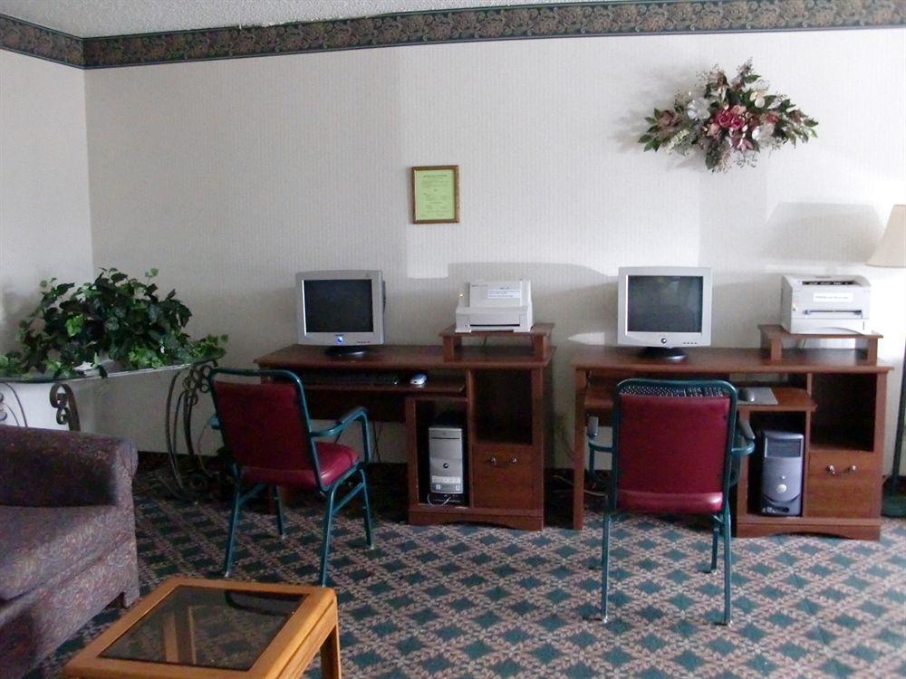 Travelstar Inn & Suites Colorado Springs Esterno foto