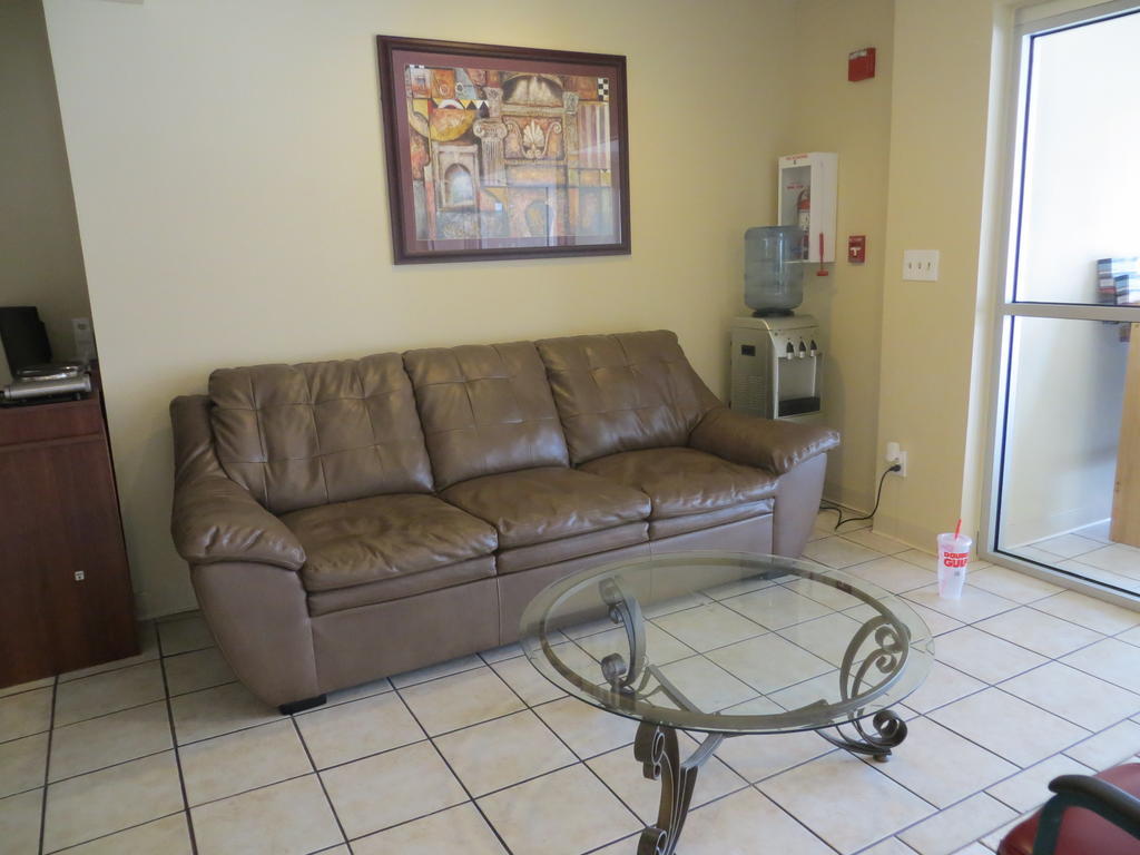 Travelstar Inn & Suites Colorado Springs Esterno foto